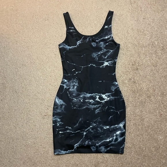Express body contour Marble Print Scoop Neck Mini Sheath Dress Size Small - Picture 3 of 12